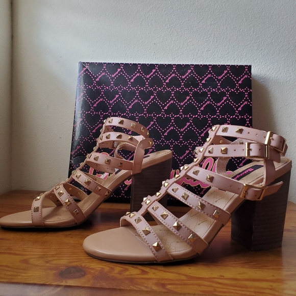πHPβ¨ BNIB! Betseyville Naveah Gladiator Sandals - Size 7 - Picture 4 of 12